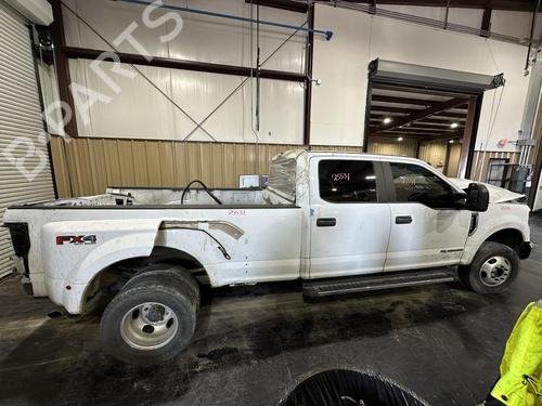 Exhaust Fluid Pump 2021 FORD F-350 Super Duty Pickup