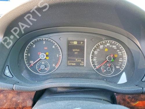 Exhaust Fluid Pump 2013 VOLKSWAGEN Passat